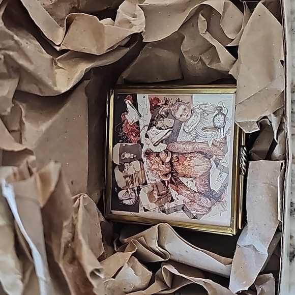 Via Vermont Artistry In Glass Greeting Box Bear and Doll Collage NIB - Picture 5 of 6